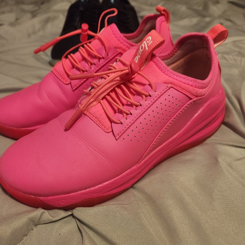 Clove sneakers